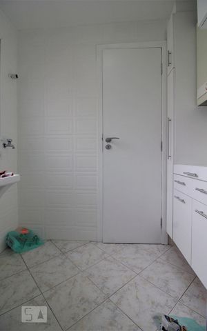 Apartamento para alugar com 90m², 2 quartos e 3 vagasÁrea de serviço