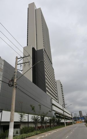 Studio à venda com 32m², 1 quarto e 1 vaga Studio à venda com 32m², 1 quarto e 1 vagaFachada