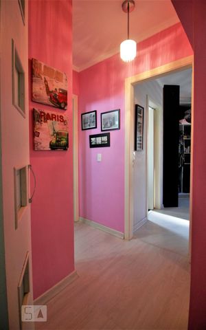 Apartamento à venda com 76m², 2 quartos e 2 vagasCorredor