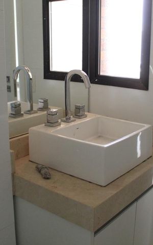 Apartamento à venda com 434m², 4 quartos e 4 vagasBanheiro da Suíte 3