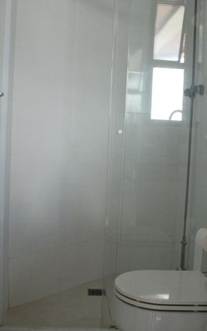 Apartamento à venda com 434m², 4 quartos e 4 vagasBanheiro da Suíte 3