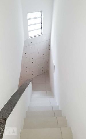 Casa à venda com 180m², 2 quartos e 2 vagas
