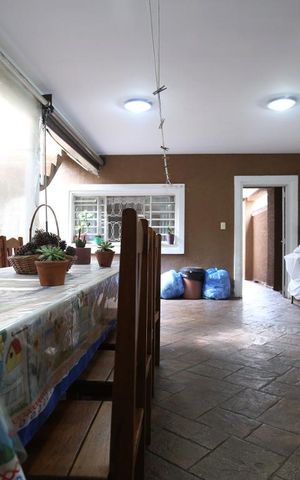 Casa à venda com 380m², 4 quartos e 4 vagasChurrasqueira