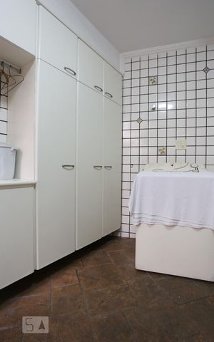 Casa à venda com 380m², 4 quartos e 4 vagasÁrea de Serviço