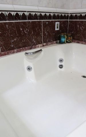 Casa à venda com 380m², 4 quartos e 4 vagasBanheiro