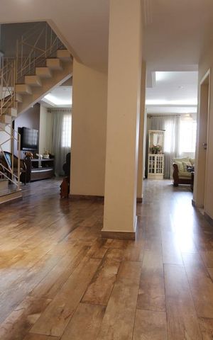 Casa à venda com 380m², 4 quartos e 4 vagasSala de Jantar