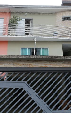 Casa à venda com 280m², 3 quartos e 4 vagasFachada