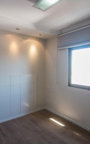 Apartamento à venda com 100m², 2 quartos e 2 vagasQuarto
