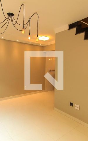 Casa de condomínio para alugar com 150m², 3 quartos e 2 vagas Casa de condomínio para alugar com 150m², 3 quartos e 2 vagasSala