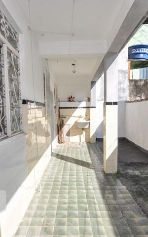 Casa de condomínio à venda com 187m², 4 quartos e 1 vaga Casa de condomínio à venda com 187m², 4 quartos e 1 vagaÁrea Externa e Área de Serviço