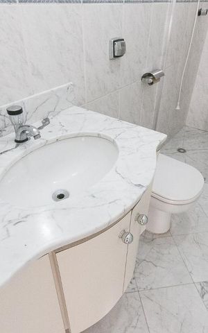 Apartamento para alugar com 57m², 2 quartos e 1 vagaBanheiro 
