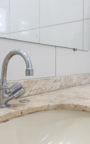 Apartamento para alugar com 65m², 2 quartos e 1 vagaBanheiro