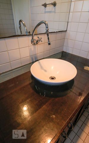 Apartamento para alugar com 68m², 2 quartos e sem vaga Apartamento para alugar com 68m², 2 quartos e sem vagaBanheiro