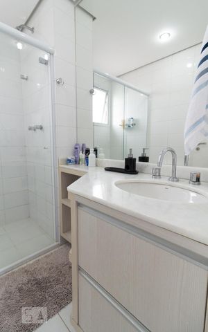 Apartamento à venda com 266m², 4 quartos e 4 vagasBanheiro Suíte 2