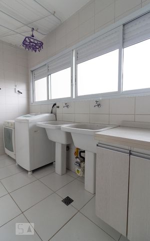 Apartamento à venda com 266m², 4 quartos e 4 vagasÁrea de Serviço