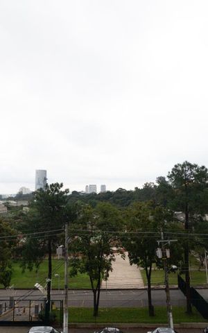 Apartamento à venda com 266m², 4 quartos e 4 vagasVista