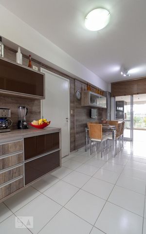 Apartamento à venda com 266m², 4 quartos e 4 vagasCozinha