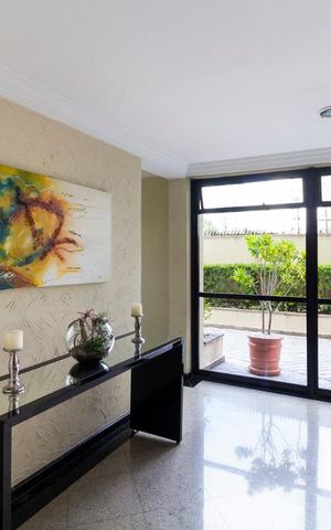 Apartamento à venda com 128m², 3 quartos e 2 vagasHall social