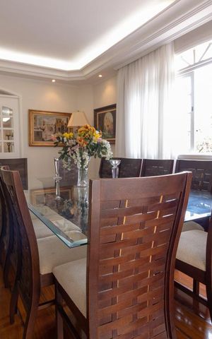 Casa de condomínio à venda com 430m², 4 quartos e 4 vagasSala de Jantar