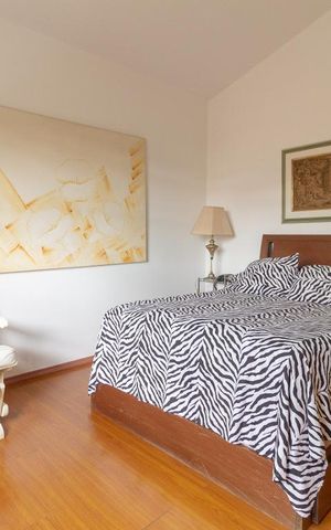 Casa de condomínio à venda com 430m², 4 quartos e 4 vagasSuíte 3