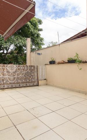 Casa de condomínio à venda com 430m², 4 quartos e 4 vagasVaranda