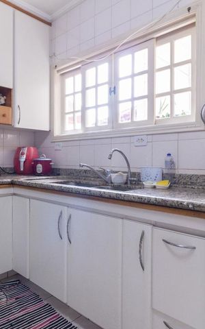 Casa de condomínio à venda com 430m², 4 quartos e 4 vagasCozinha