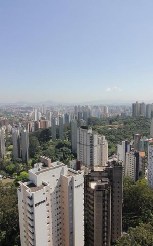 Apartamento à venda com 350m², 6 quartos e 5 vagasVista da suíte 3
