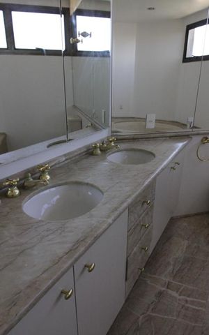 Apartamento à venda com 350m², 6 quartos e 5 vagasPia