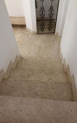 Apartamento à venda com 350m², 6 quartos e 5 vagasEscadas