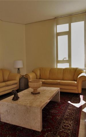 Apartamento à venda com 350m², 6 quartos e 5 vagasHall social