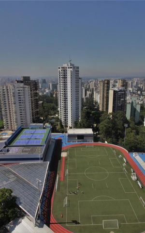Apartamento à venda com 350m², 6 quartos e 5 vagasVista da suíte 2