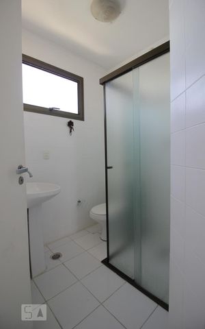 Apartamento à venda com 350m², 6 quartos e 5 vagasBanheiro de serviço