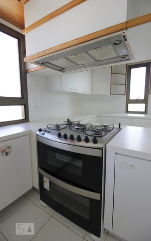 Apartamento à venda com 350m², 6 quartos e 5 vagasCozinha