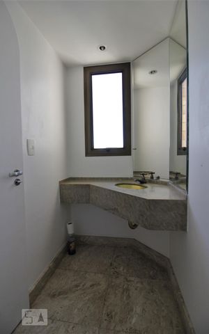 Apartamento à venda com 350m², 6 quartos e 5 vagasLavabo