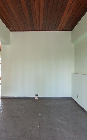 Casa à venda com 550m², 4 quartos e 10 vagas Casa à venda com 550m², 4 quartos e 10 vagasSala 3 Andar Superior 2