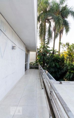 Casa para alugar com 420m², 4 quartos e 4 vagasVaranda Quarto 4 - Suíte