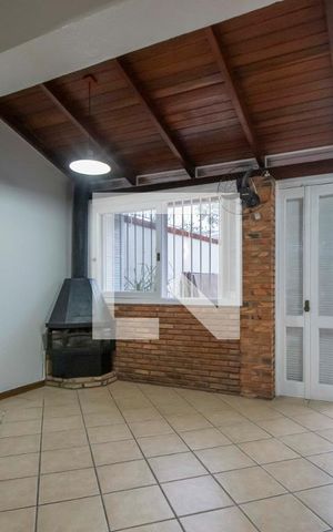 Casa à venda com 242m², 4 quartos e 2 vagasSala 2