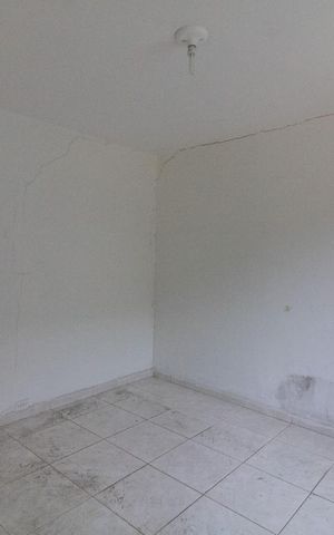 Casa à venda com 500m², 3 quartos e 5 vagas Casa à venda com 500m², 3 quartos e 5 vagasEdícula