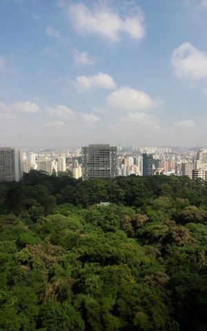 Apartamento à venda com 107m², 2 quartos e 2 vagasVista da suíte