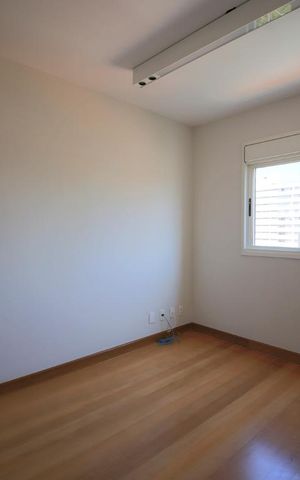 Apartamento à venda com 215m², 3 quartos e 4 vagas Apartamento à venda com 215m², 3 quartos e 4 vagasQuarto Suite 1