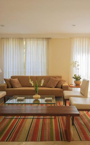 Apartamento à venda com 215m², 3 quartos e 4 vagas Apartamento à venda com 215m², 3 quartos e 4 vagasSalão de Festa