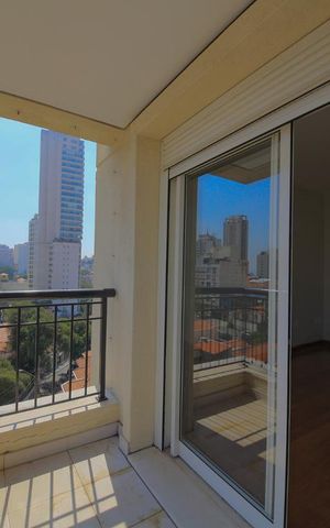 Apartamento à venda com 215m², 3 quartos e 4 vagas Apartamento à venda com 215m², 3 quartos e 4 vagasVaranda e Vista Suite 3