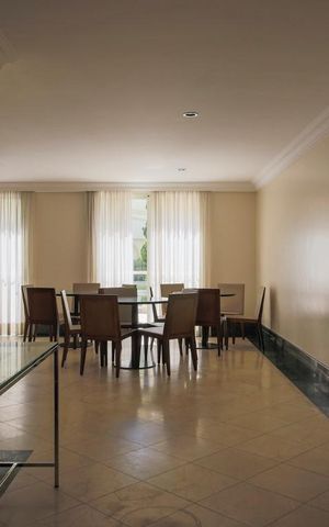 Apartamento à venda com 215m², 3 quartos e 4 vagas Apartamento à venda com 215m², 3 quartos e 4 vagasSalão de Festa