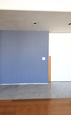 Apartamento à venda com 215m², 3 quartos e 4 vagas Apartamento à venda com 215m², 3 quartos e 4 vagasEntrada