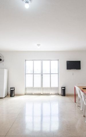 Apartamento à venda com 32m², 1 quarto e sem vagaÁrea Externa - Salão de Festas