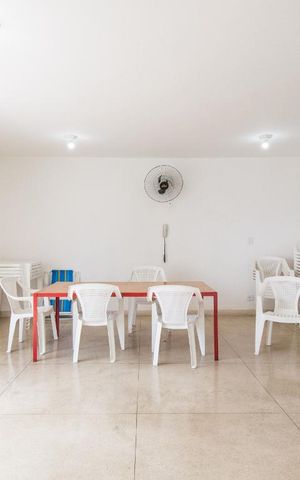 Apartamento à venda com 32m², 1 quarto e sem vagaÁrea Externa - Salão de Festas