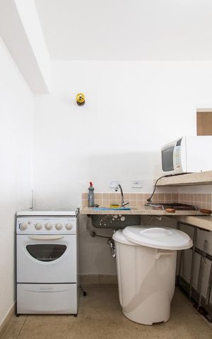 Apartamento à venda com 32m², 1 quarto e sem vagaÁrea Externa - Salão de Festas