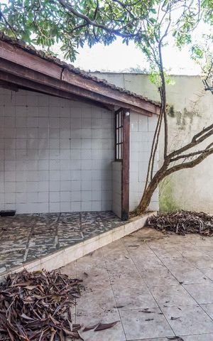 Casa para alugar com 660m², 6 quartos e 4 vagas Casa para alugar com 660m², 6 quartos e 4 vagasÁrea externa