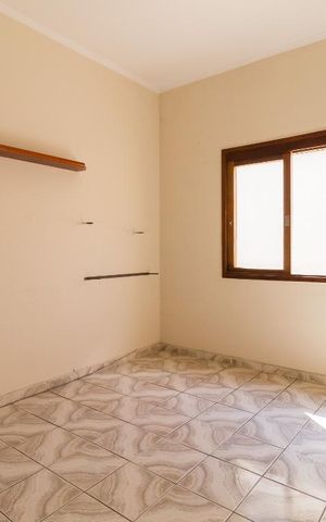 Casa para alugar com 660m², 6 quartos e 4 vagas Casa para alugar com 660m², 6 quartos e 4 vagasQuarto 03