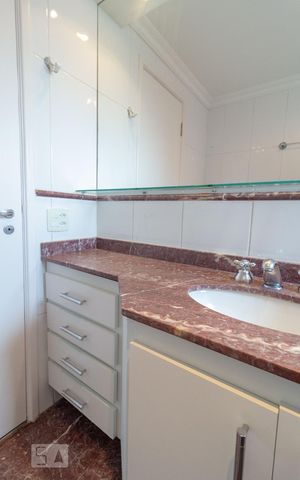 Apartamento à venda com 290m², 3 quartos e 3 vagasBanheiro Suíte 3